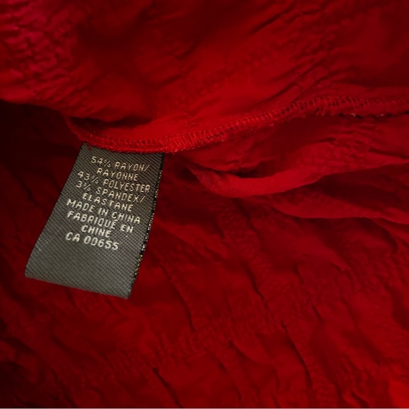 ADDITION ELLE SIZE 14 beautiful zip up red textured shirt. - Picture 4 of 9